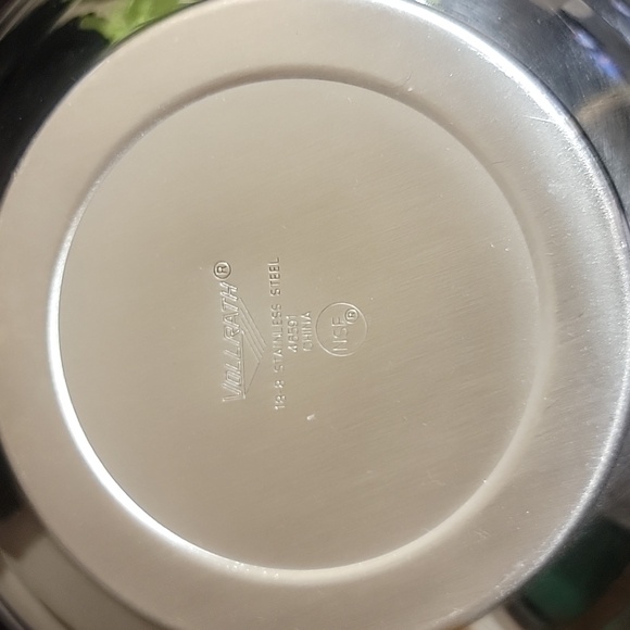 Vollrath Insulated Stainless Steel Bowl - Picture 6 of 8